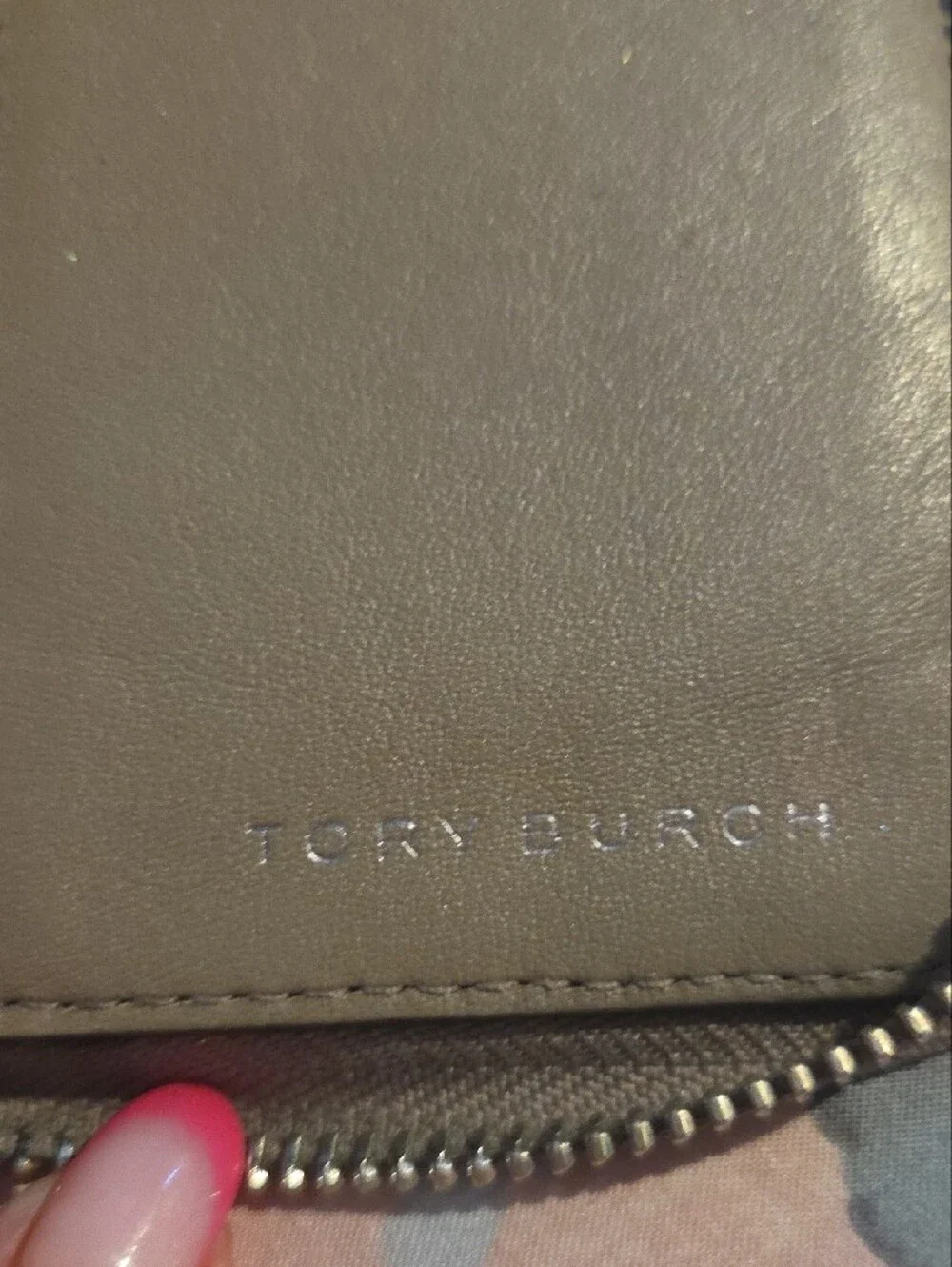 Tory Burch Beige/Nude Quilted Zip Wristlet with Logo